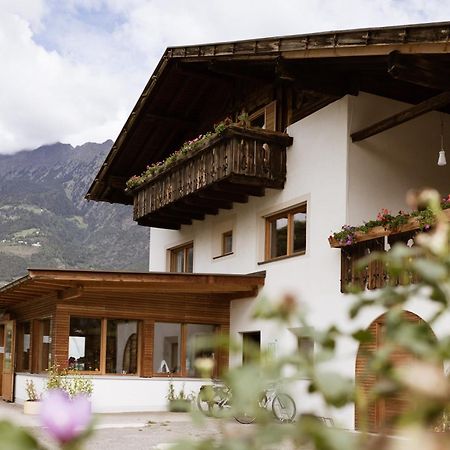 Schoene Wohnung Am Stadtrand Von Meran Valentinhof ภายนอก รูปภาพ