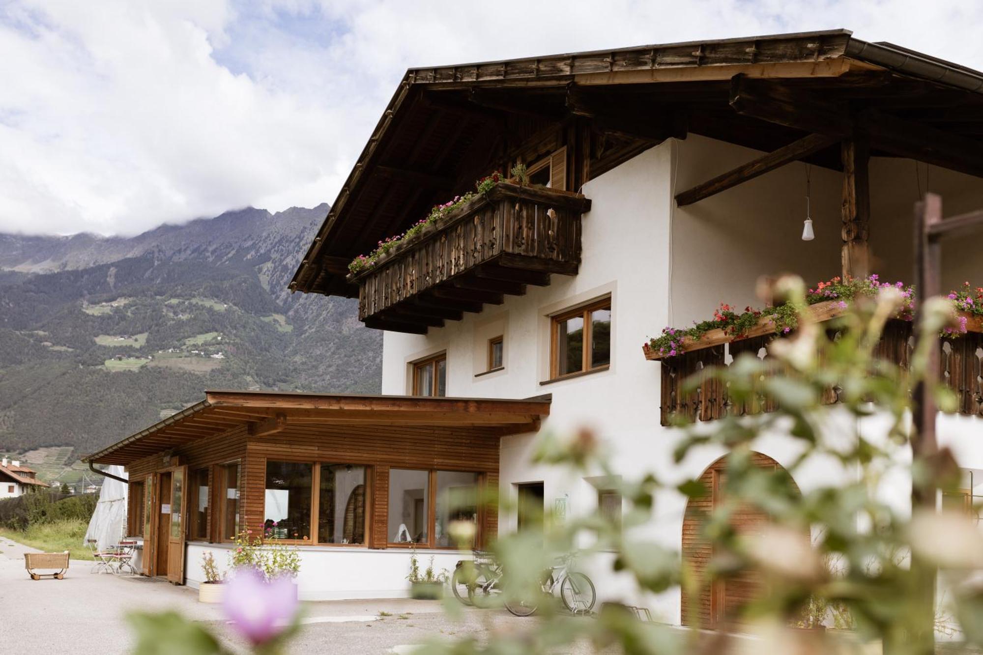 Schoene Wohnung Am Stadtrand Von Meran Valentinhof ภายนอก รูปภาพ